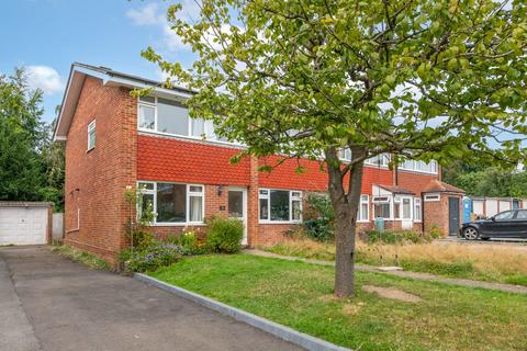 3 bedroom end of terrace house for sale, Wilmots Close, Reigate, RH2