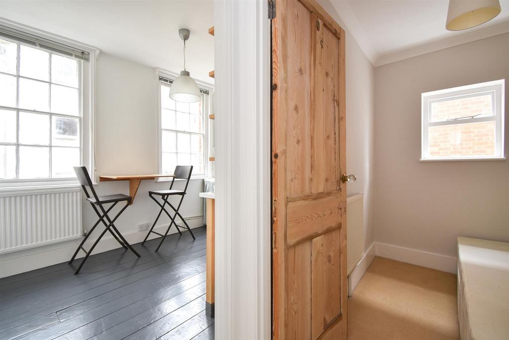 Kitchen/hallway