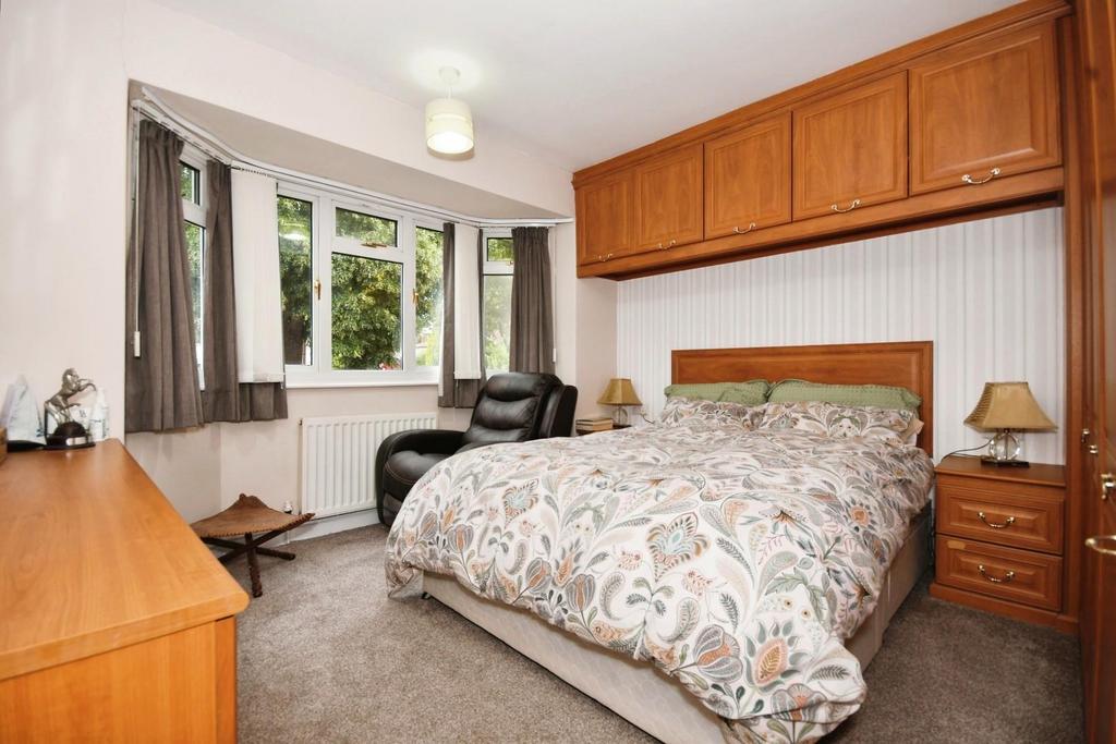 BED 2.jpg