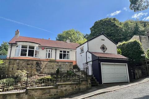 2 bedroom detached bungalow for sale, Dog Kennel Bank, Huddersfield