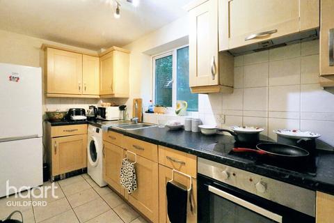 2 bedroom apartment for sale, Woodlands Close, Guildford