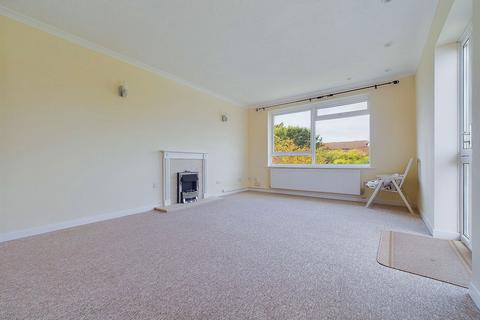 2 bedroom flat for sale, Bridge Close, Lancing