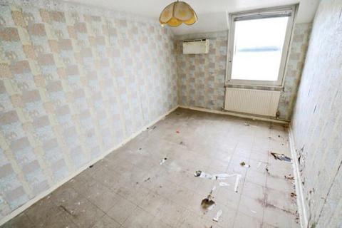 20 Lime Row, Erith, DA18 4HW