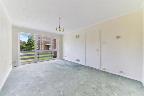 1 bedroom apartment for sale, Worcester Road, Sutton