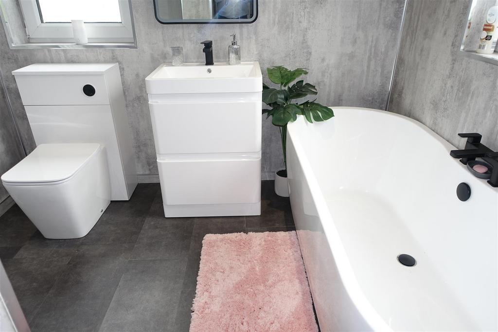 Upper Flat Bathroom