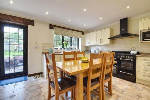 4 bedroom detached house for sale, Brackern Close, Bexhill-On-Sea