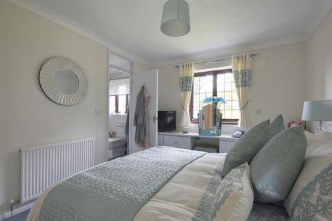 4 bedroom detached house for sale, Brackern Close, Bexhill-On-Sea