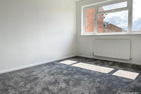 64 Bronte Crescent, Hemel Hempstead, HP2 7PR