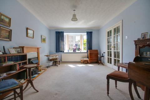 3 bedroom terraced house for sale, Grafton Gardens, Pennington, Lymington, SO41