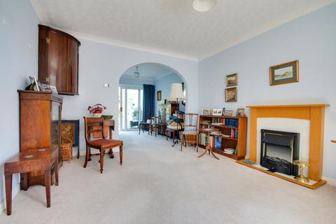 3 bedroom terraced house for sale, Grafton Gardens, Pennington, Lymington, SO41