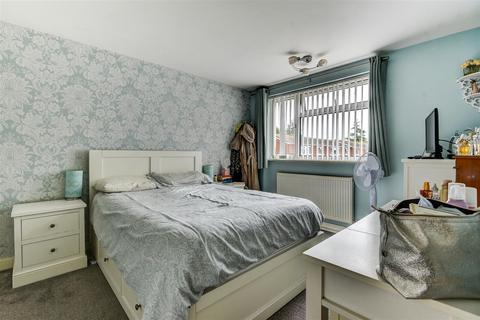 6 Barnet Way, Worthing, BN13 2QR
