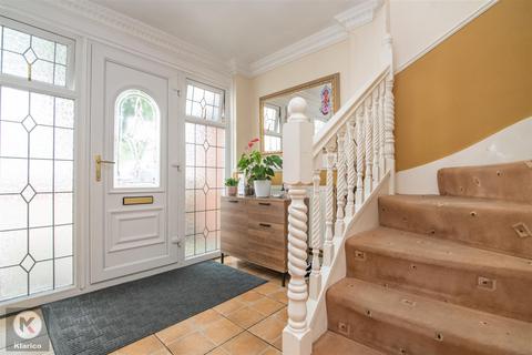 4 bedroom semi-detached house for sale, Stechford Road, Birmingham B34