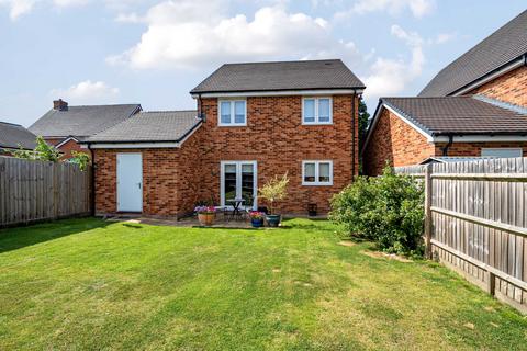 4 bedroom detached house for sale, Dartford Rise,  Farnborough , GU14