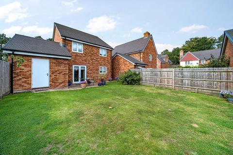 4 bedroom detached house for sale, Dartford Rise,  Farnborough, GU14