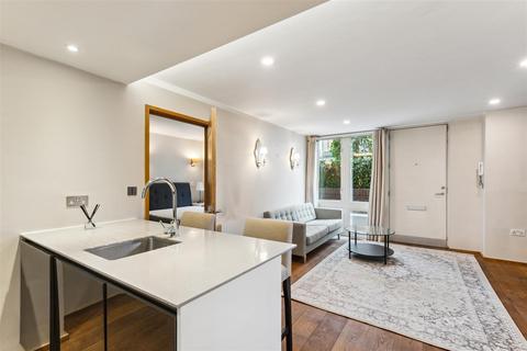 Cheyne Walk, Chelsea, SW3