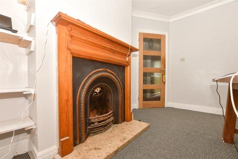 32 Milner Road, Caterham, CR3 6JR