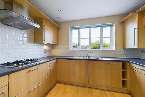 2 bedroom flat for sale, Walls Avenue, Chester, CH1