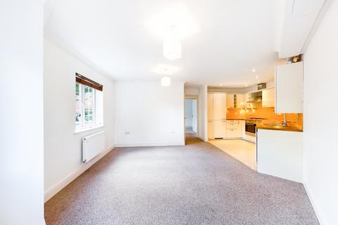 2 bedroom ground floor flat for sale, Hawthorn Way, Lindford, Bordon, Hampshire, GU35