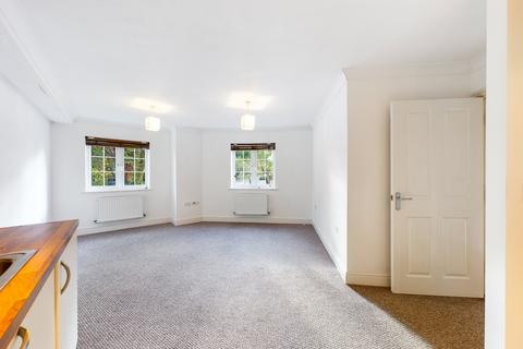 2 bedroom ground floor flat for sale, Hawthorn Way, Lindford, Bordon, Hampshire, GU35