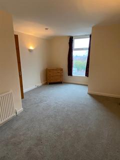 2 bedroom duplex to rent, Wellington Road North, Heaton Chapel