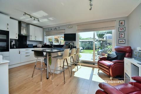 41 Hilldale Road, Cheam, Sutton, SM1 2JA