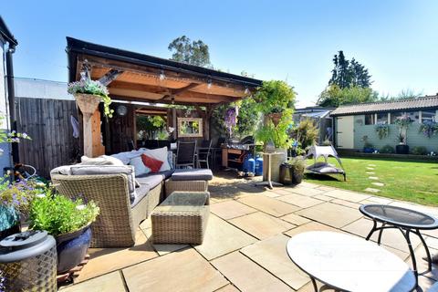 41 Hilldale Road, Cheam, Sutton, SM1 2JA