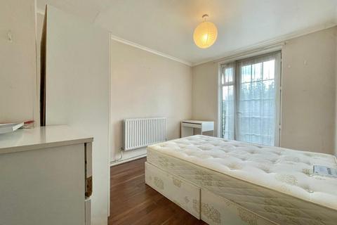 5 bedroom house share to rent, Cahir Street, London E14