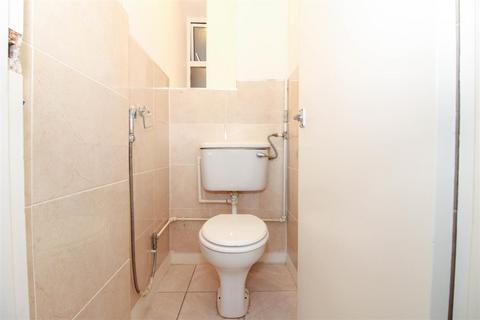 2 bedroom flat for sale, Remington Road, London