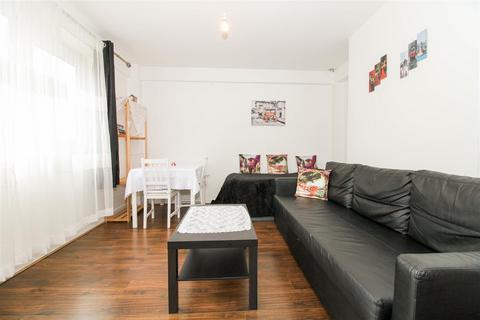 2 bedroom flat for sale, Remington Road, London