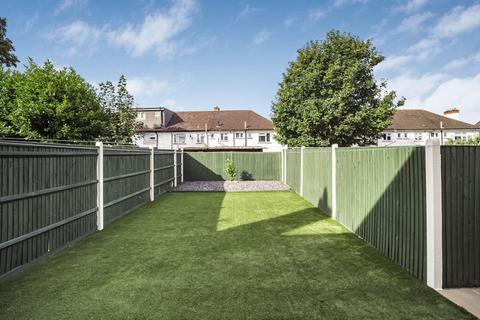 221 Parchmore Road, Thornton Heath, CR7 8HH