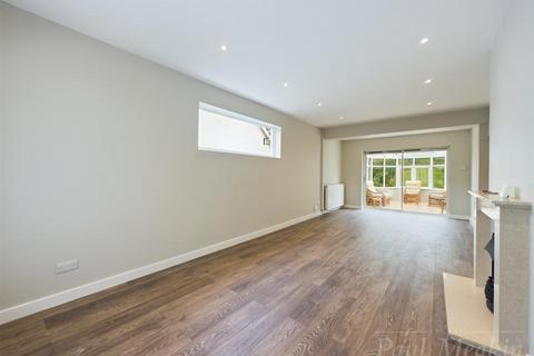 3 bedroom detached house for sale, Park Road, Kenley