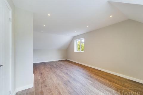 19 Park Road, Kenley, CR8 5AS