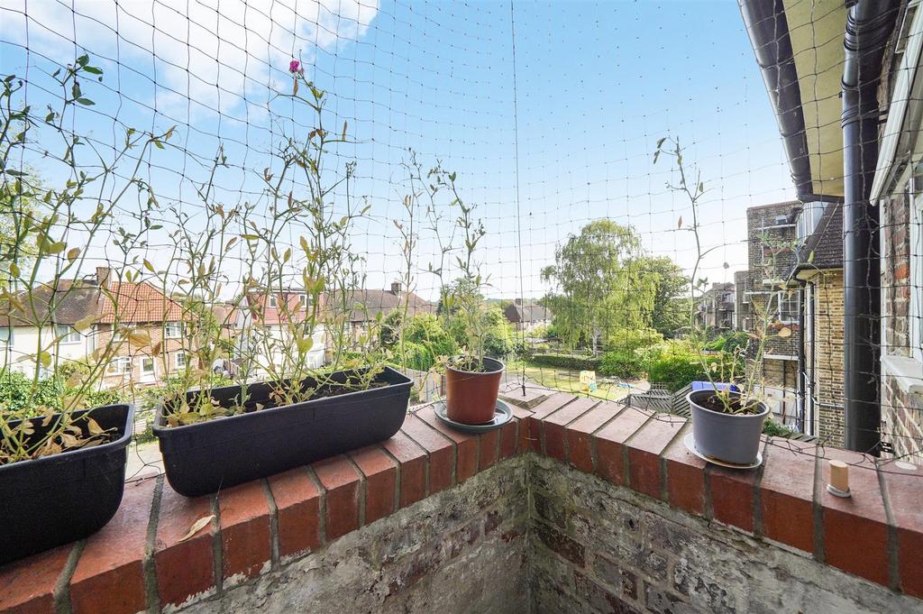 83 Lushington Road - c Gq ZZAAHANTJCQC0l9eq.jpg