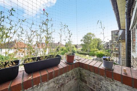 83 Lushington Road, London, SE6 3RQ