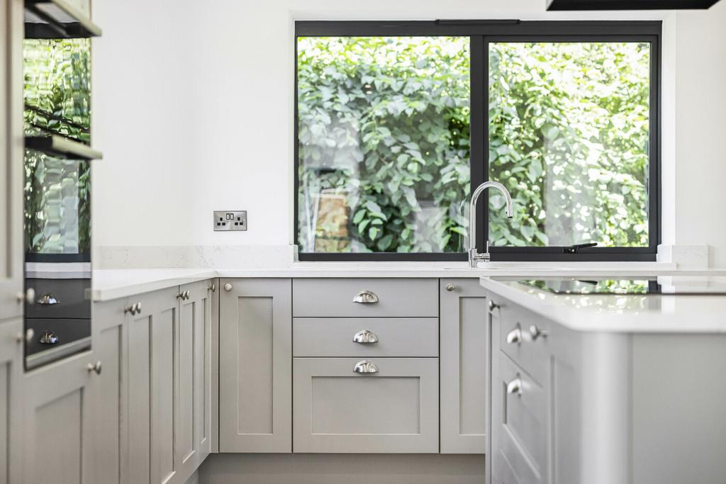 Kitchen 4