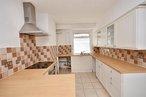 2 bedroom flat for sale, Enys Road, Eastbourne