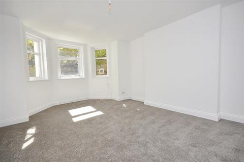 2 bedroom flat for sale, Enys Road, Eastbourne