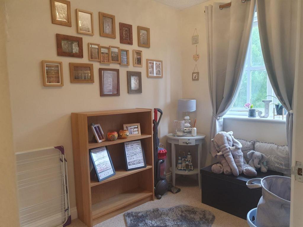 2nd bedroom.jpg