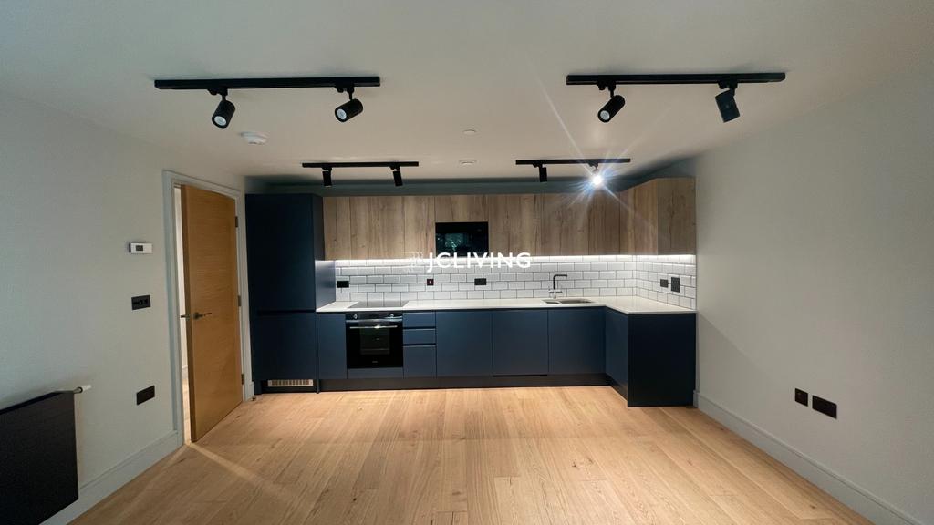 Tower bridge road, London, SE1 2 bed flat to rent £3,467 pcm (£800 pw)