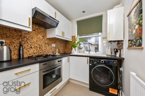 1 bedroom flat for sale, Melville Road, Hove