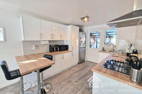 70 Bascott Road, Bournemouth, BH11 8RJ