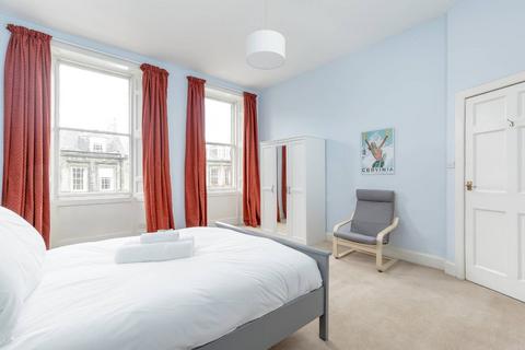 2 bedroom flat to rent, Broughton Place, Edinburgh, EH1