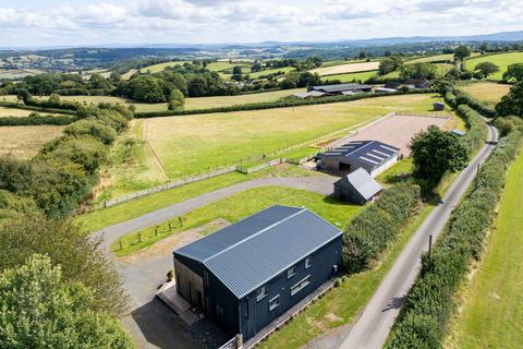 4 bedroom equestrian property for sale, Barn Conversion & Land with Equestrian Facilities - Michaelchurch Escley, Herefordshire