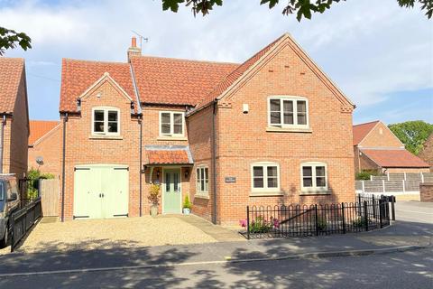 4 bedroom detached house for sale, Lombard Street, Orston