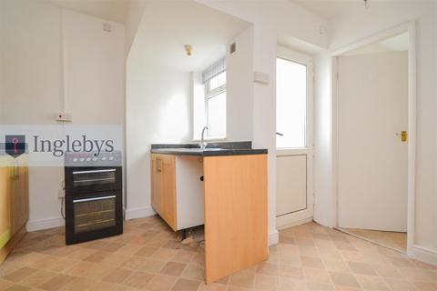 2 bedroom terraced house to rent, Errington Street, Brotton