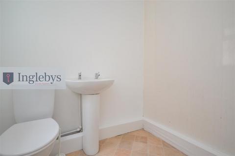 2 bedroom terraced house to rent, Errington Street, Brotton