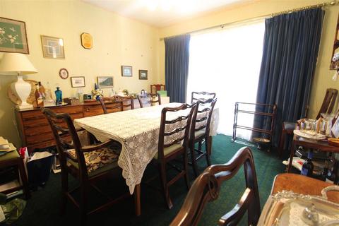 8 Grangeside, Darlington, DL3 8QJ