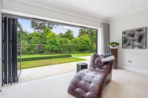 5 Torland Drive, Oxshott, Leatherhead, KT22 0SA