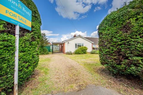 3 bedroom detached bungalow for sale, New Road, Hethersett