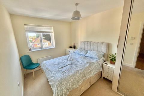 2 bedroom flat for sale, Signal Way, Chippenham